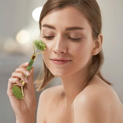 Gua sha visage rouleau vert usage quotidien