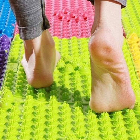 Tapis d acupression marche